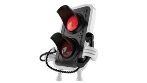 Can use your cell phone at the red light in California?